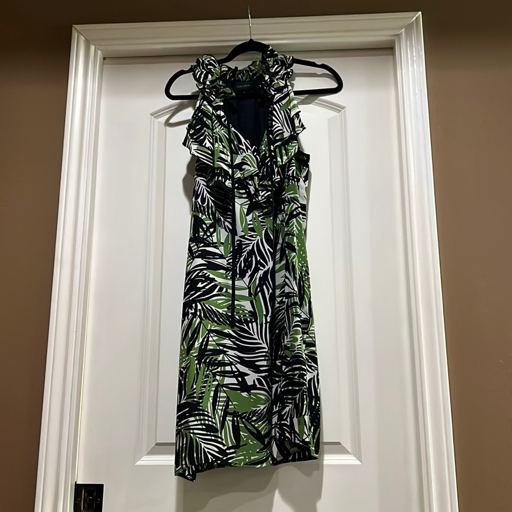 Tropical Karen Kane dress 100%sulk fully lined with black slip